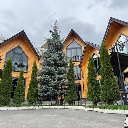 צ'אקאדזור Everest Rest House מראה חיצוני תמונה