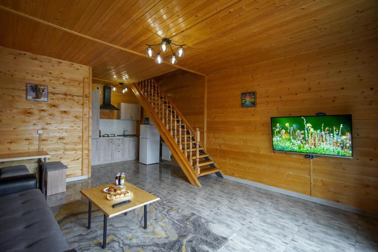 צ'אקאדזור Everest Rest House מראה חיצוני תמונה