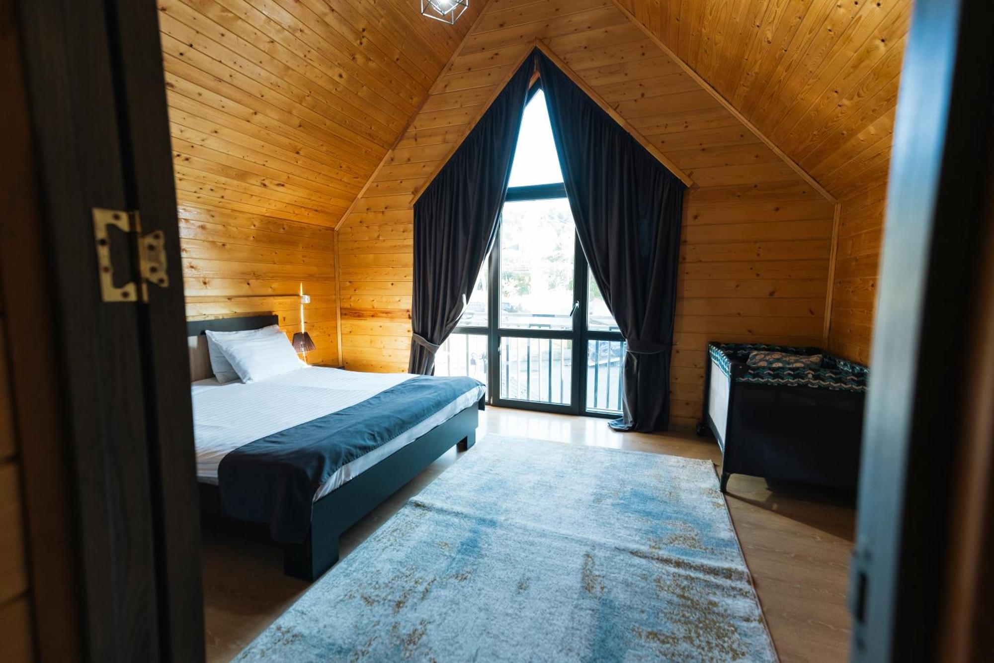צ'אקאדזור Everest Rest House מראה חיצוני תמונה