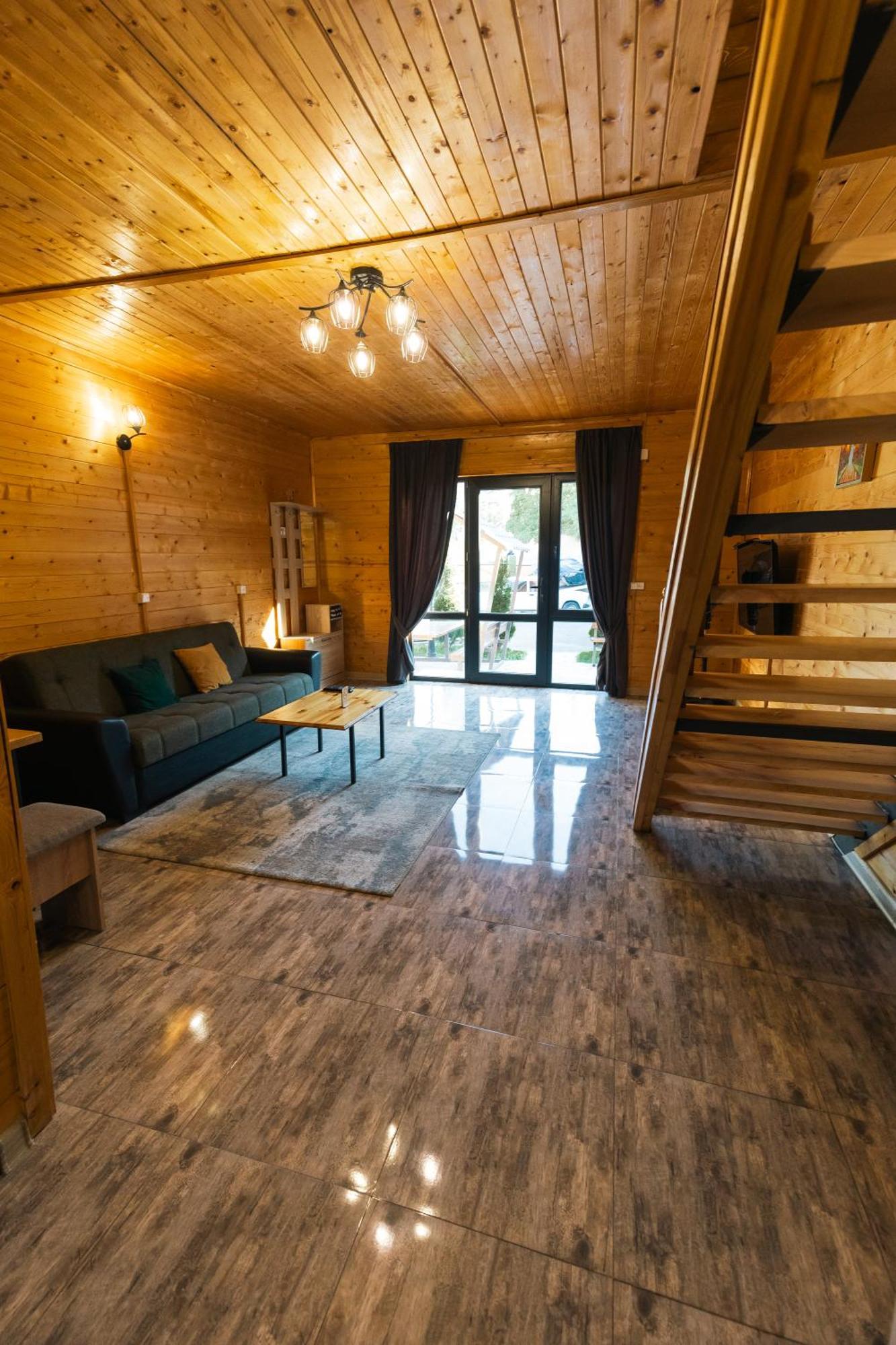 צ'אקאדזור Everest Rest House מראה חיצוני תמונה